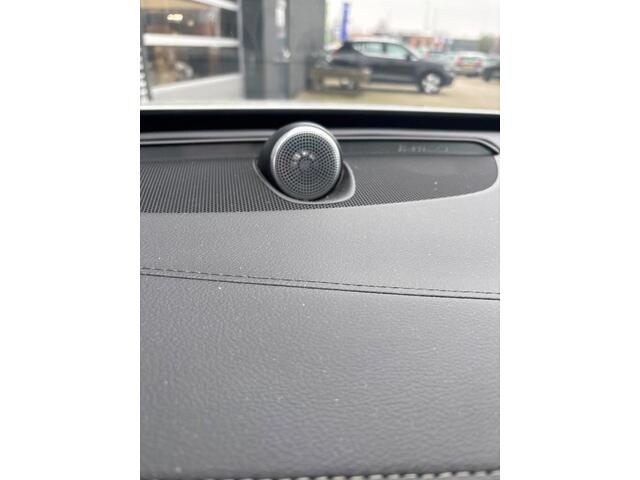 Volvo XC90 2.0 T8 Twin Engine AWD Inscription Intro Edition | Head-up Display | 360 Camera | Bowers & Wilkins Audio | BLIS | Stoelverwarming Voor en Achter | Getint Glas | Keyless | Adaptieve Cruise Control |