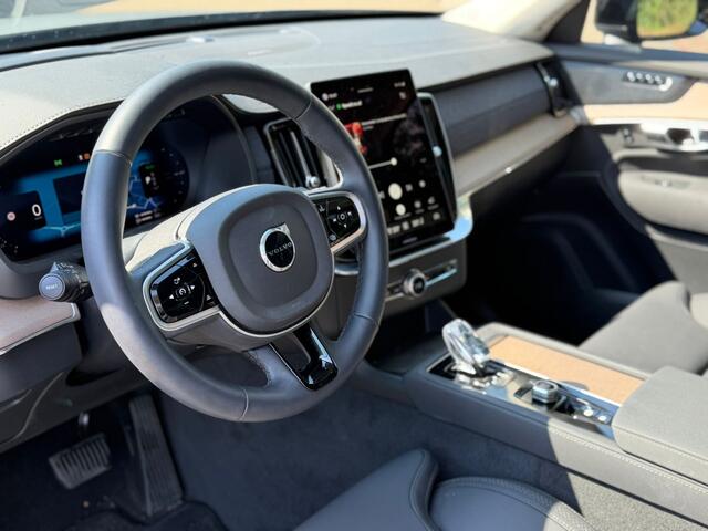 Volvo XC90 2.0 T8 Plug-in hybrid AWD Ultra Dark Luchtvering | Trekhaak | Running board | Getint glas