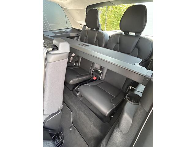 Volvo XC90 2.0 T8 Plug-in hybrid AWD Ultra Dark Exec. Ed. luchtvering/ bowers & Wilkens/ 22 inch / extra getint glas/ stoel ventilatie