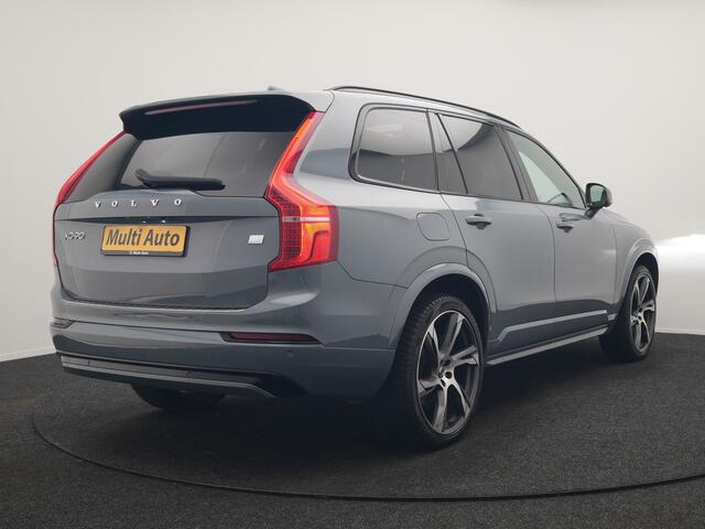 Volvo XC90 T8 Recharge AWD R-Design 7 Pers Long Range PHEV 456pk Dealer O.H | Luchtvering | Trekhaak Af Fabriek | Panodak | 360 Camera | Adaptive Cruise | Harman / Kardon | Alcantara Sportstoelen Memory & Verwarmd | Keyless | Pilot Assist | Apple Carplay | Stuur Ve