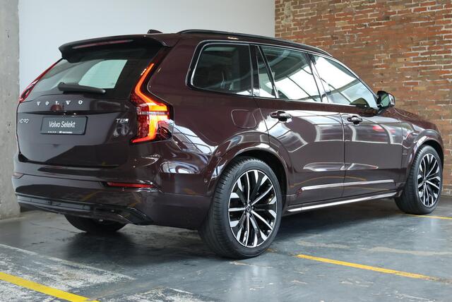 Volvo XC90 T8 Plug-in hybrid AWD Ultra Dark | Luchtvering | Panoramadak | Trekhaak | Premium audio by Bowers&Wilkins | Verwarmbare voorstoelen met massagefunctie |
