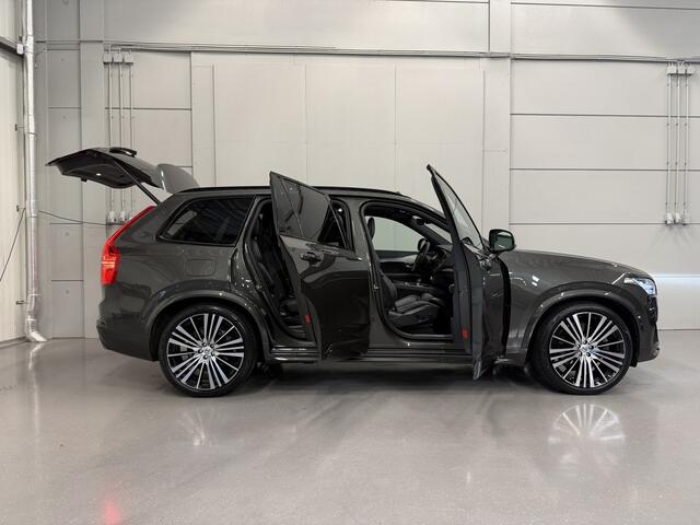 Volvo XC90 T8 Recharge AWD R-Design 49.000km/PANO/LUCHTVERING/TREKHAAK/22"/HEAD-UP/H&K/LEER-ALCANTARA R-DESIGN SP. STOELEN/MEMORY/ACC/PILOT-ASSIST/PINE-GREY/NET OH BEURT GEHAD BIJ VOLVO