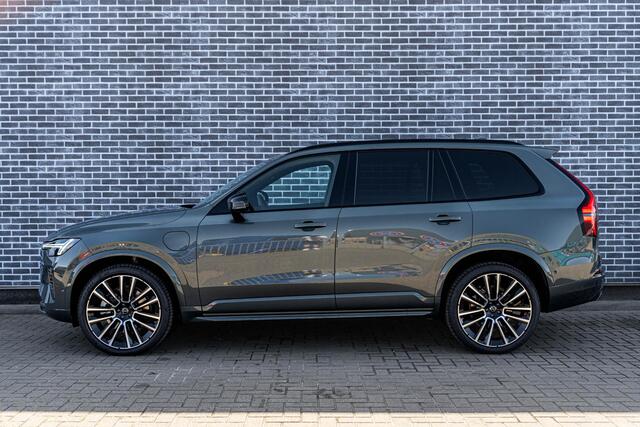 Volvo XC90 T8 Plug-in hybrid AWD Ultra Dark Executive Edition | Google | Long Range | Panoramadak | Bowers & Wilkins Audio | Massagefunctie | Keyless | Luchtvering | Stoelverwarming & Ventilatie | Head-Up Display | Getint Glas | Elek. Achterklep | Stuurverwarming | 