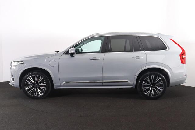 Volvo XC90 T8 Recharge AWD Core Bright - IntelliSafe Assist & Surround - Harman/Kardon audio - Adaptieve LED koplampen - Parkeercamera achter - Verwarmde voorstoelen, stuur & achterbank - Draadloze tel. lader - Extra getint glas - Inklapbare trekhaak - 20' LMV