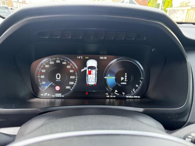 Volvo XC90 2.0 T8 AWD INSCRIPT. 7 persoons, btw auto, full options plug inn hybride.