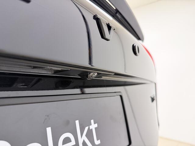 Volvo XC90 T8 AWD Ultra Black Edition Executive NIEUW / DIRECT LEVERBAAR / Luchtvering / Bowers en Wilkins audio / Geventileerde stoelen / Gelamineerde ruiten /