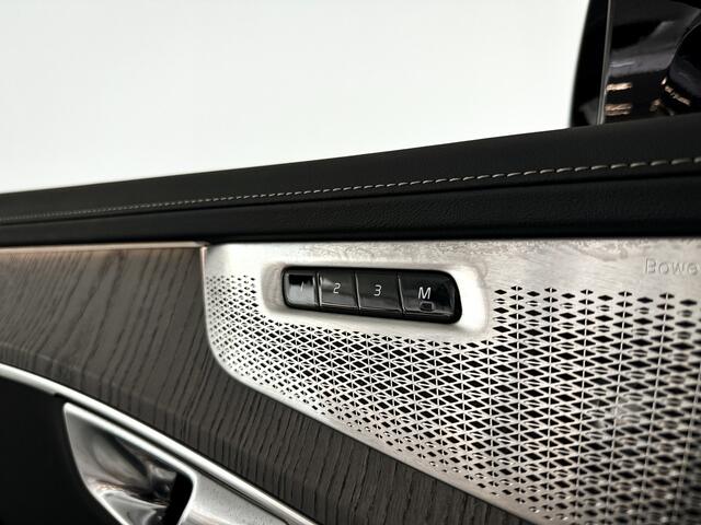 Volvo XC90 T8 Plug-in hybrid AWD Ultra Dark | Panoramadak | 360º camera | Luchtvering | Head- Up display | Bowers & Wilkins | Stoelventilatie | Trekhaak