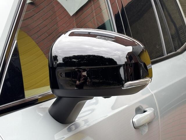 Volvo XC90 T8 AWD Ultra Black Edition Luchtvering 22" B&W Massage Trekhaak