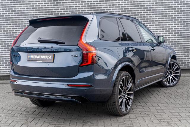 Volvo XC90 T8 Plug-in hybrid AWD Ultra Black Ed. Exec. | Google | Long Range | Ventilatie Voorstoelen | Bowers & Wilkins Audio | Trekhaak | Luchtvering | Head-Up Display | Stoel-/Stuurverwarming | Adaptieve Cruise Control | 360 Camera | Massage | Gelamineerde Zijruiten Rondom | Getint Glas | Keyless | Memory | Elek. Achterklep | 22" LM