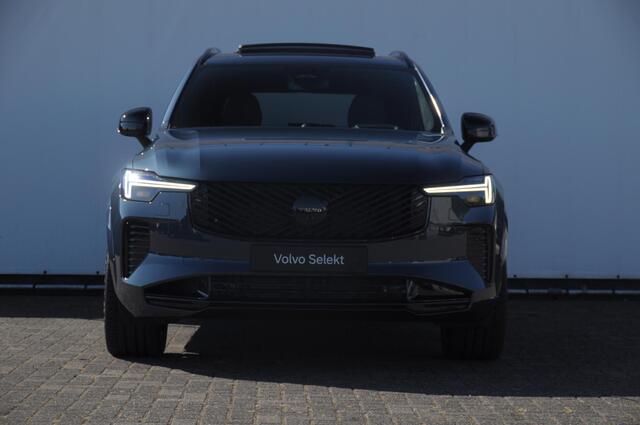 Volvo XC90 T8 455PK Automaat AWD Ultra Black Edition / Stoelmassage - en ventilatie Luchtvering / Trekhaak / Panoramadak / Google services / Elektrisch bedienbare voorstoelen met geheugen / Stoelverwarming voor en achter
