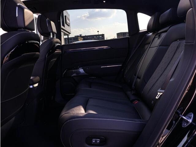 Zeekr 7X Long Range 100 kWh 615 km actieradius | 10-80% in 16 min | tot 480KW snelladen | Pano-dak | Advanced Cockpit Pack | Nappa Leder