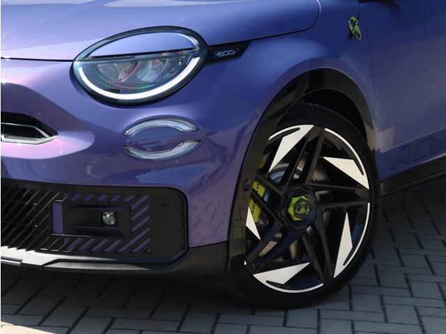 Abarth 600e Scorpionissima 54 kWh | Boek nu uw proefrit!
