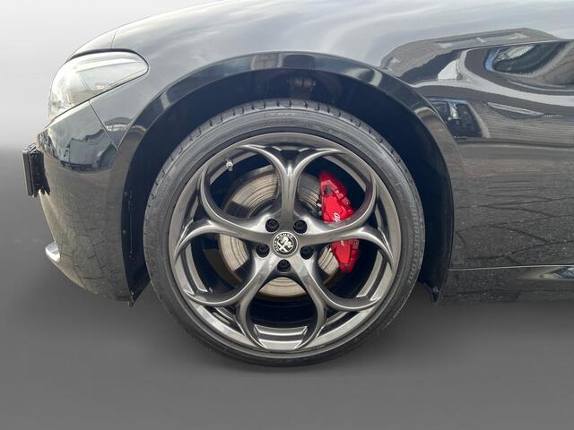 Alfa Romeo GIULIA 2.0T B-Tech | 200PK | 19 INCH | AD.CRUISE | CAMERA | STOEL & STUURVERWARMING |