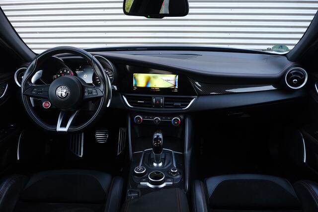 Alfa Romeo GIULIA 2.9 V6 Quadrifoglio MonteCarlo Blue Carbon