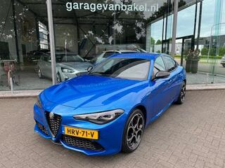 alfa-romeo-giulia-2.0t-awd-veloce-2
