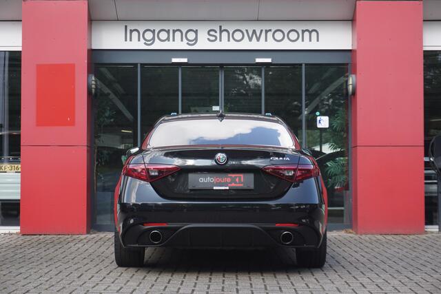 Alfa Romeo GIULIA 2.2 Eco Business Super | Origineel NL | Camera | Cruise Control | Leder | Navigatie | Airco |