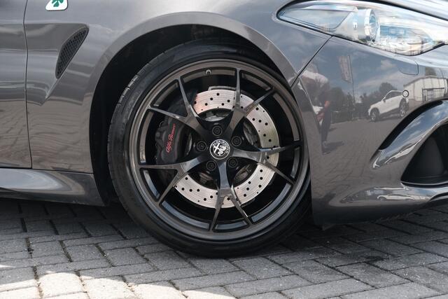 Alfa Romeo GIULIA 2.9 V6 Quadrifoglio Facelift MY2021 Dealer Onderhouden Grigio Vesuvio