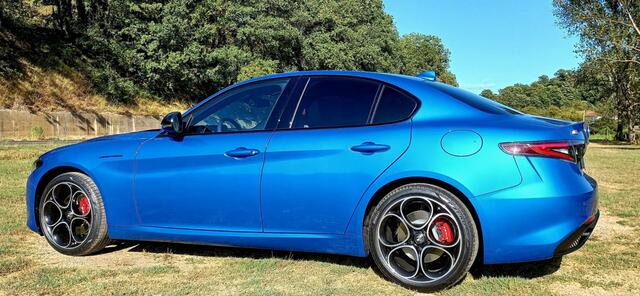 Alfa Romeo GIULIA 2.0 T AWD Veloce Blu Misano Harman Kardon Panorama Dak