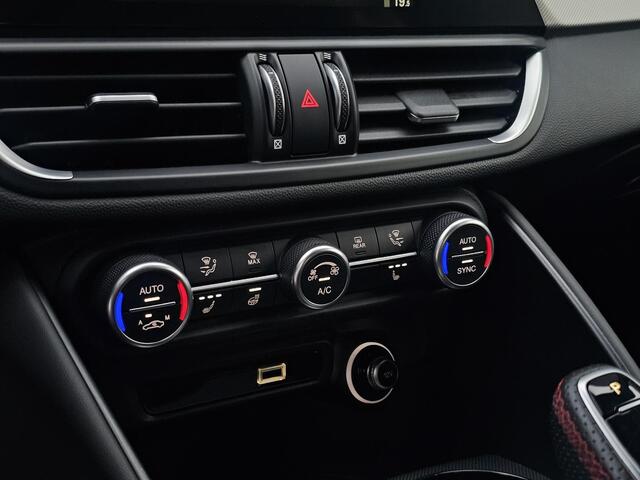 Alfa Romeo GIULIA 2.0 T GME AWD Competizione / CARPLAY / ADAPT. SCHOKBREKER /