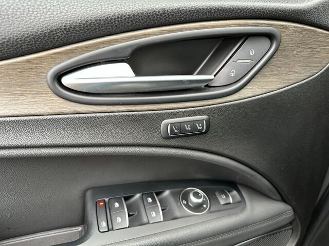 Alfa Romeo Stelvio 2.0 T AWD First Edition / Pano / 20 inch