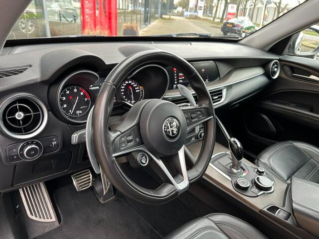 Alfa Romeo Stelvio 2.0 T AWD First Edition / Pano / 20 inch