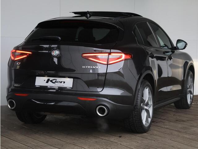 Alfa Romeo Stelvio 2.0 T AWD B-Tech | Pano-Dak | NL 100% onderhoud | Zeer compleet |