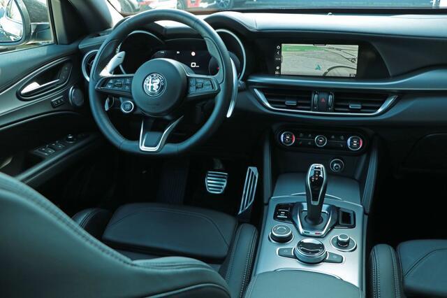 Alfa Romeo Stelvio 2.2 JTD AWD Sprint Q4 Veloce Pakket ACC Harman Kardon 20 Inch