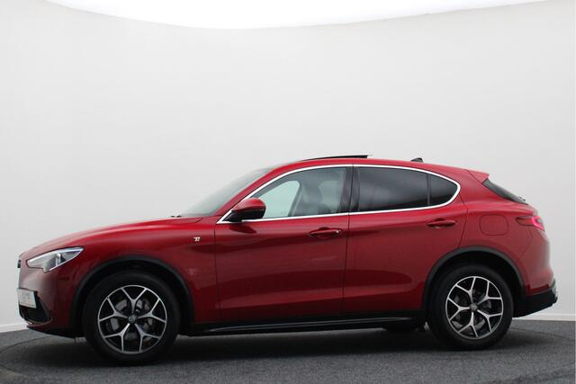 Alfa Romeo Stelvio 2.0 T AWD Sprint Leer, Xenon, Adapt. Cruise, Apple Carplay, Camera, PDC