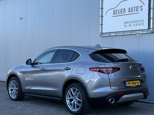 Alfa Romeo Stelvio 2.0 T AWD First Edition Automaat Navigatie.