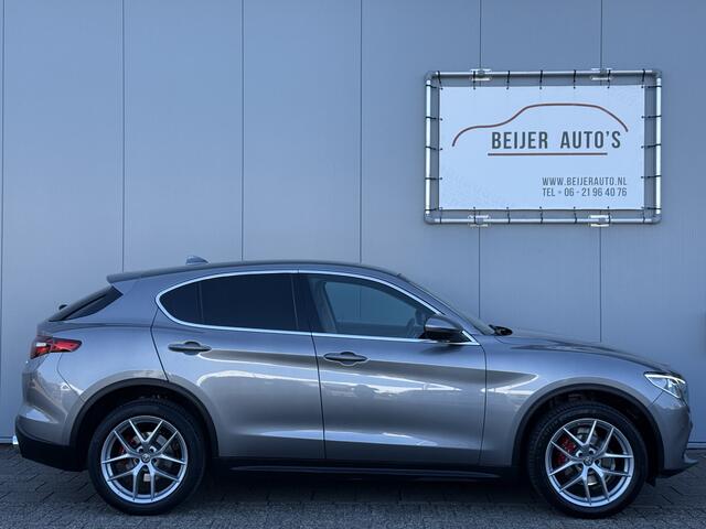 Alfa Romeo Stelvio 2.0 T AWD First Edition Automaat Navigatie.