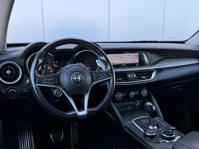 Alfa Romeo Stelvio 2.0 T AWD First Edition Automaat Navigatie.