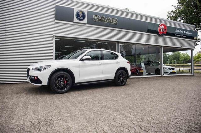 Alfa Romeo Stelvio 2.0 Turbo Super Q4 4 nieuwe banden