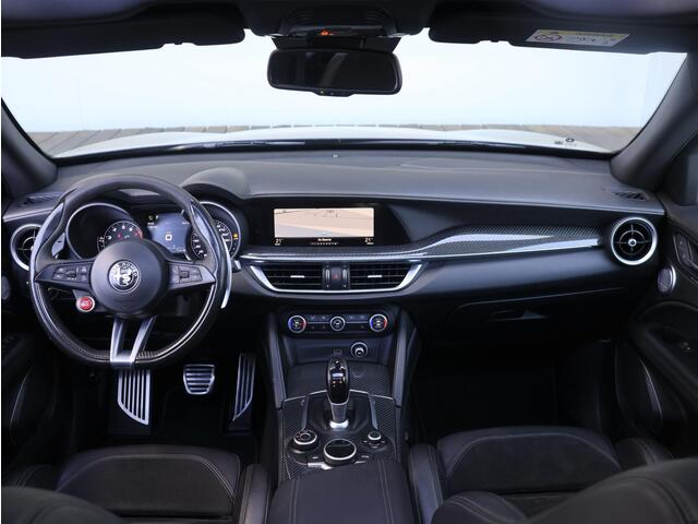 Alfa Romeo Stelvio 2.9 V6 AWD Quadrifoglio | Pano-dak | Adaptief Demping | ACC | 510 PK |