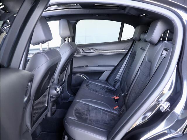 Alfa Romeo Stelvio 2.9 V6 AWD Quadrifoglio | Pano-dak | Adaptief Demping | ACC | 510 PK |