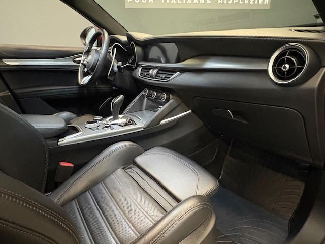 Alfa Romeo Stelvio 2.2 JTD 230pk AWD Veloce Vol opties! Panoramadak, performance pack