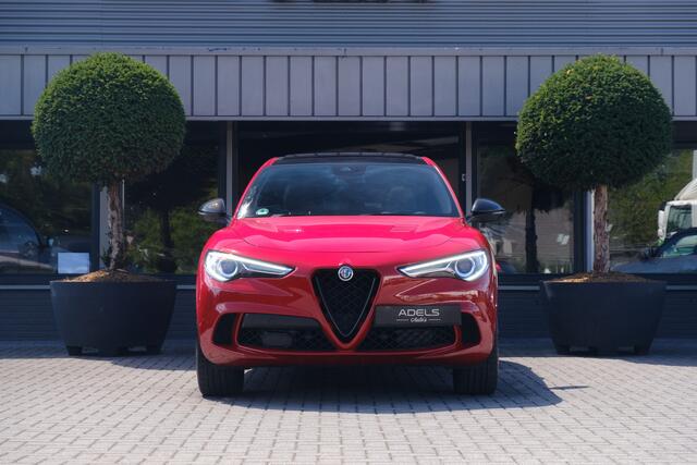 Alfa Romeo Stelvio 2.9 V6 AWD Quadrifoglio Facelift Panodak Akrapovic Dealer Onderhouden