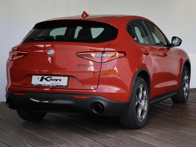 Alfa Romeo Stelvio 2.0 T AWD Sprint | Stoel/stuur Verwarming | Veloce Interieur | Navi |