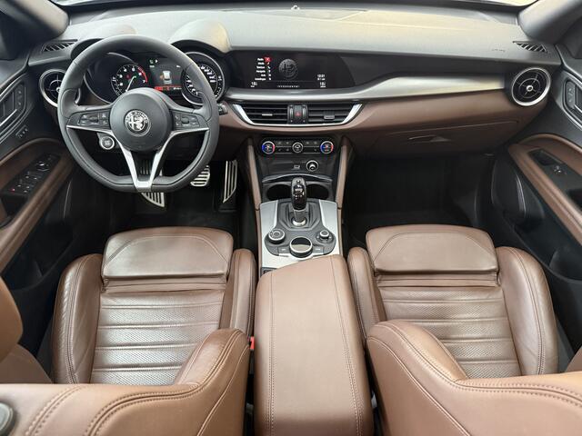 Alfa Romeo Stelvio 2.0 T AWD Super, 200Pk, 2018, 1ste eigenaar, BTW auto, Dealeronderhouden, Panoramadak, Sportstoelen, Leder interieur, Camera, Stoel + Stuurverwarming, 19" Lichtmetalen velgen, Elektrisch inklapbare spiegels, Adaptieve cru