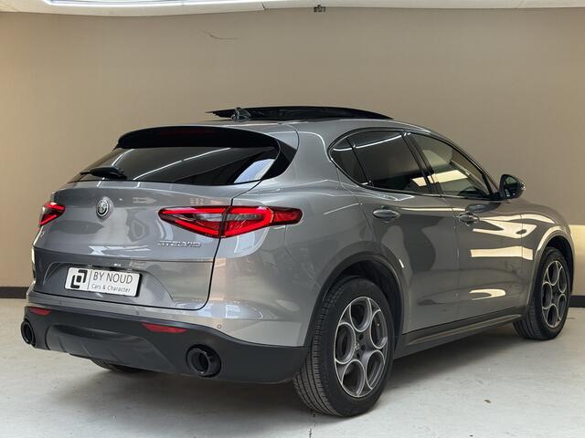 Alfa Romeo Stelvio 2.0 T AWD Super, 200Pk, 2018, 1ste eigenaar, BTW auto, Dealeronderhouden, Panoramadak, Sportstoelen, Leder interieur, Camera, Stoel + Stuurverwarming, 19" Lichtmetalen velgen, Elektrisch inklapbare spiegels, Adaptieve cru