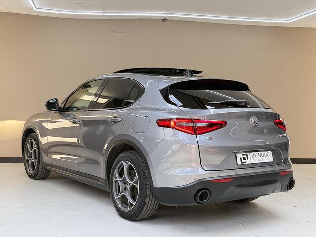 Alfa Romeo Stelvio 2.0 T AWD Super, 200Pk, 2018, 1ste eigenaar, BTW auto, Dealeronderhouden, Panoramadak, Sportstoelen, Leder interieur, Camera, Stoel + Stuurverwarming, 19" Lichtmetalen velgen, Elektrisch inklapbare spiegels, Adaptieve cru