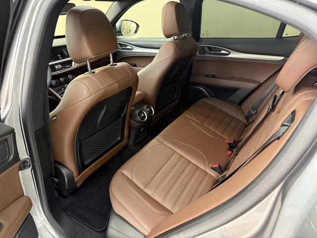 Alfa Romeo Stelvio 2.0 T AWD Super, 200Pk, 2018, 1ste eigenaar, BTW auto, Dealeronderhouden, Panoramadak, Sportstoelen, Leder interieur, Camera, Stoel + Stuurverwarming, 19" Lichtmetalen velgen, Elektrisch inklapbare spiegels, Adaptieve cru