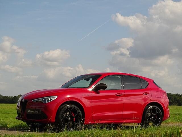 Alfa Romeo Stelvio 2.0 T AWD Veloce Ti | BTW! | Carbon | Trekhk | H+K | Leren Dash | 21 inch!