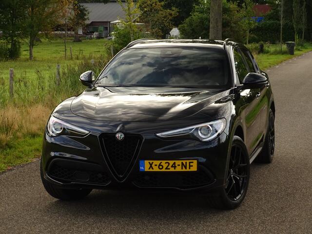 Alfa Romeo Stelvio 2.0 T AWD Veloce | Squadra Stage 2 | All-Black | Brembo | Ti-dif. | Trekhaak | Full options!