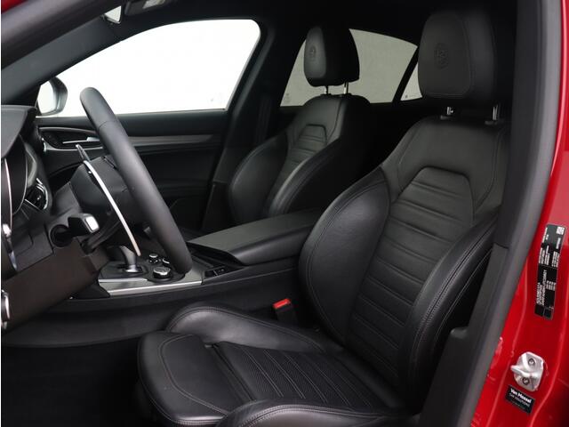 Alfa Romeo Stelvio 2.0 Turbo 280 PK AWD Super | Veloce | Carplay | Camera | 20"