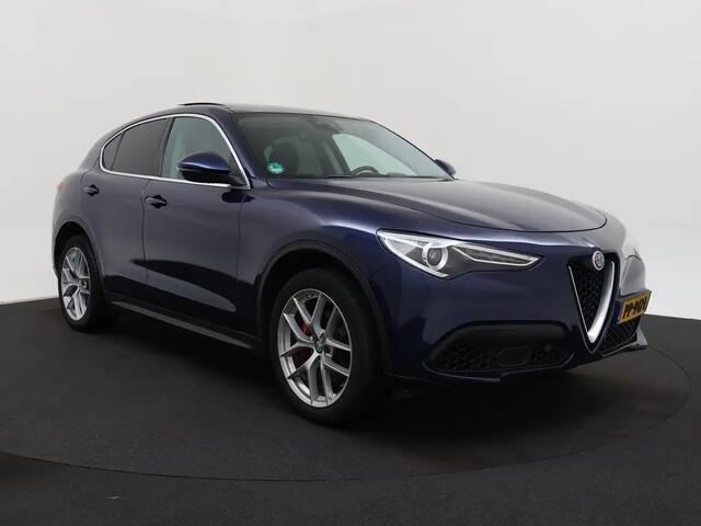 Alfa Romeo Stelvio 2.0 T AWD First Edition Pano | Leder | Camera | Memory | Stoelverw. | Cruise 08-2017 123.697 KM