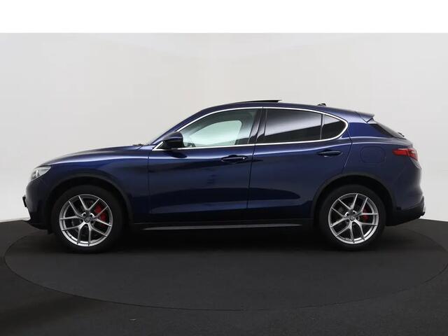 Alfa Romeo Stelvio 2.0 T AWD First Edition Pano | Leder | Camera | Memory | Stoelverw. | Cruise 08-2017 123.697 KM