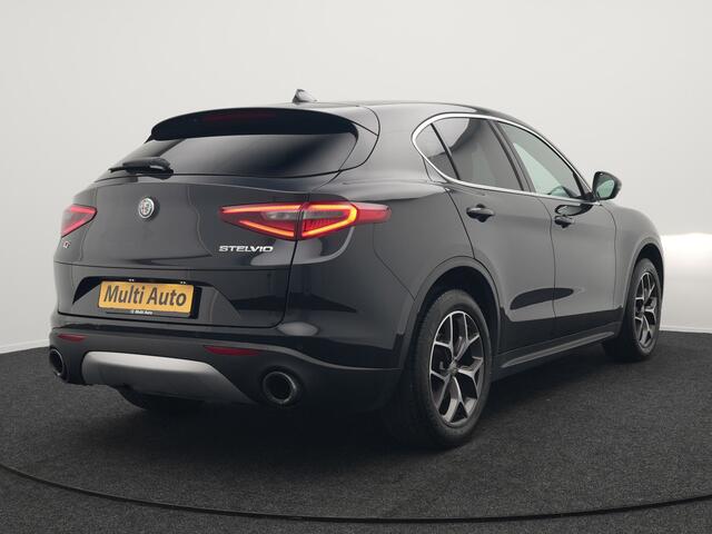 Alfa Romeo Stelvio 2.0 T AWD B-Tech Business Edition Automaat 200pk | Adaptive Cruise | Lederen Sportstoelen Memory & Verwarmd | Camera | Stuurwiel Verwarmd | Navigatie | DAB |