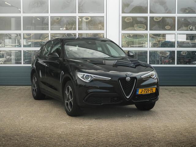 Alfa Romeo Stelvio 2.0 Turbo Aut. AWD 200pk Super | Navi | Apple Carplay | 19" | Winter Pack | Camera | Xenon | Elektr. A-Klep