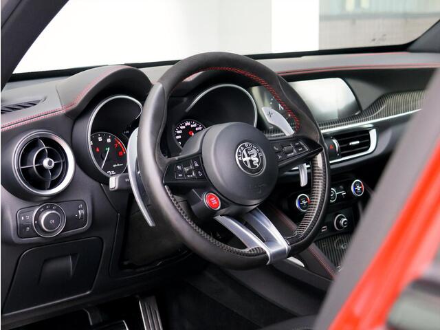 Alfa Romeo Stelvio 2.9 V6 AWD Quadrifoglio | NL auto | Harman/Kardon | Carbon |