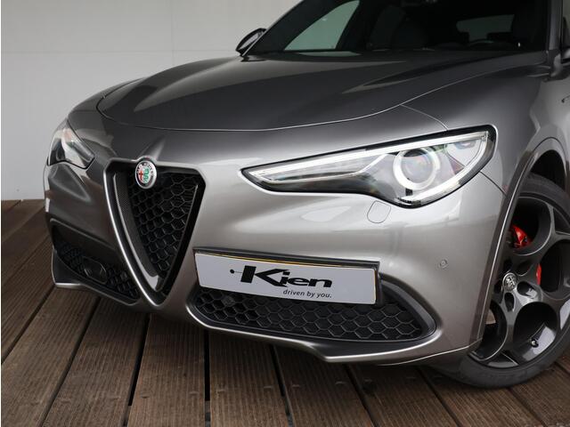 Alfa Romeo Stelvio 2.0 T AWD Veloce TI | Carbon Q interieur | Pano-dak | Unieke uitvoering |